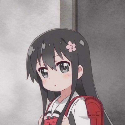 上海地铁女子和老太激烈扭打一团
